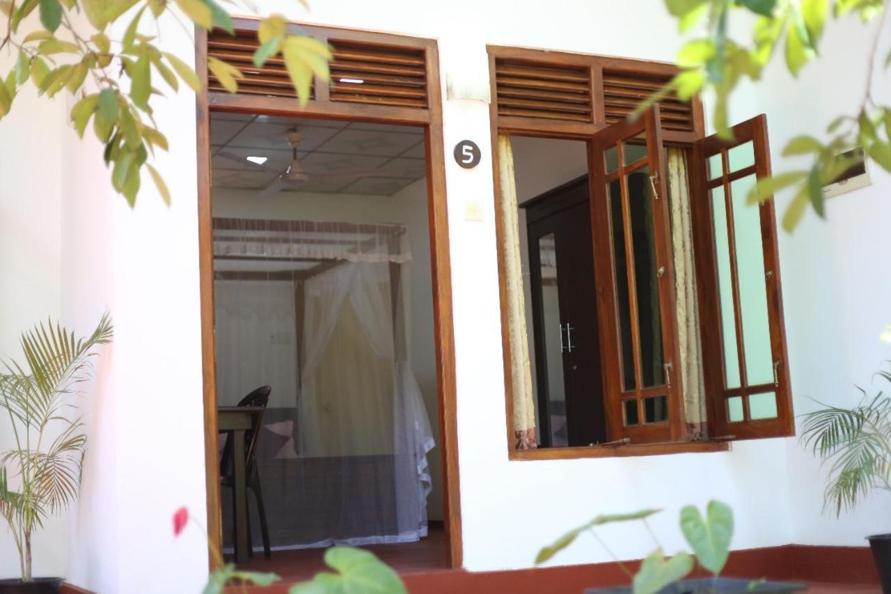 מיריסה Bakery Family Guest House מראה חיצוני תמונה
