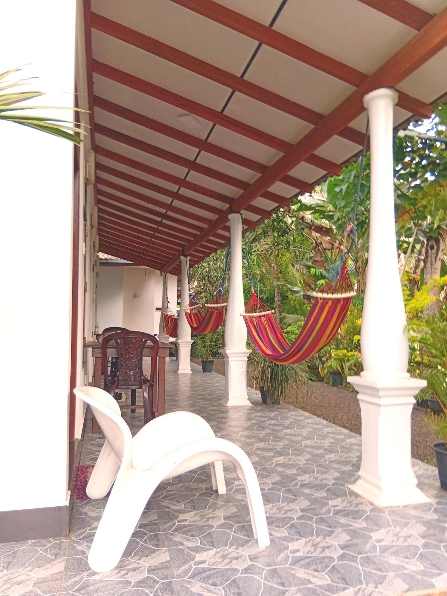 מיריסה Bakery Family Guest House מראה חיצוני תמונה