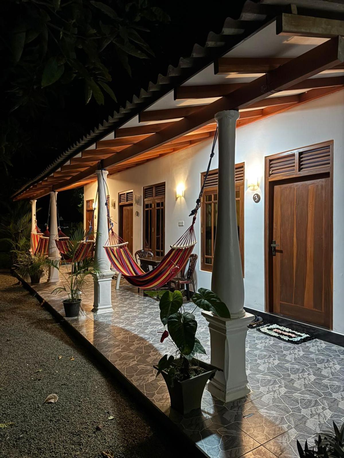 מיריסה Bakery Family Guest House מראה חיצוני תמונה